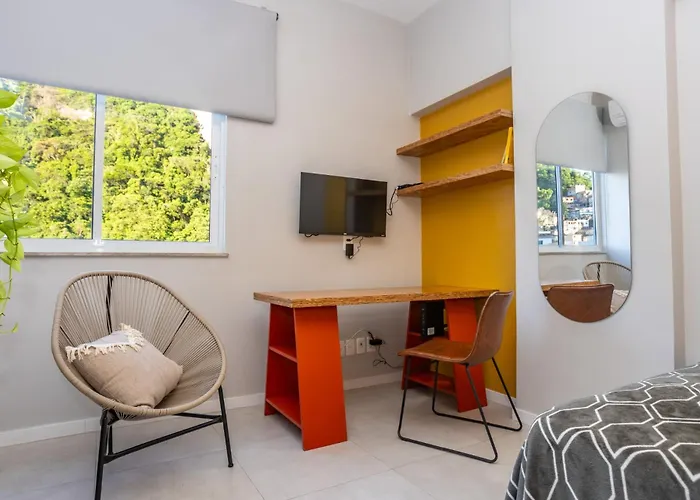 Charming Stay With Mountain Views Rio de Janeiro